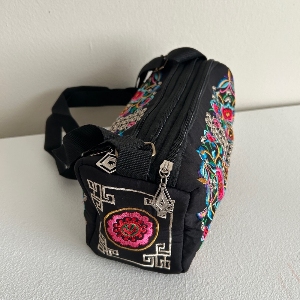 Hmong Women's Vintage Handbag, Hippie Style Crossbody Bag, Ethnic, Embroidered - Picture 7 of 7